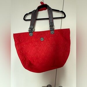 red Lululemon quilted logo gym tote bag